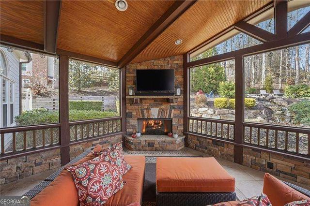 104 Fairway Overlook, Woodstock, GA 30188