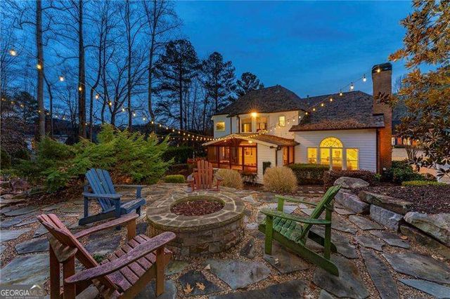 104 Fairway Overlook, Woodstock, GA 30188