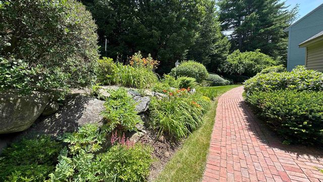 3 Governor Square, Peterborough, NH 03458