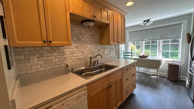 3 Governor Square, Peterborough, NH 03458