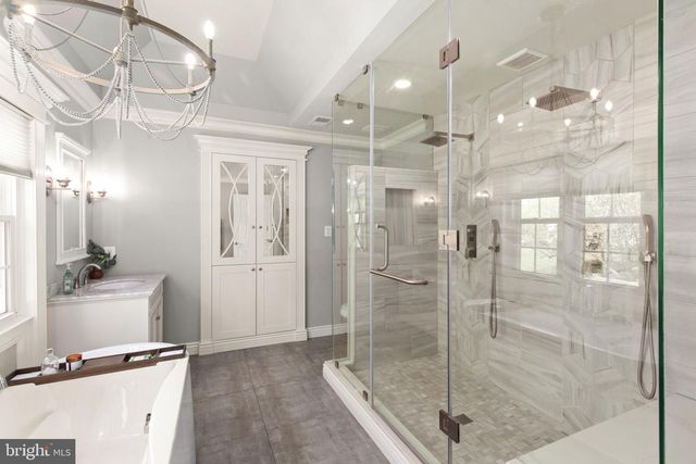 7514 LAKE GLEN DR, Glenn Dale, MD 20769