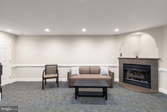 7514 LAKE GLEN DR, Glenn Dale, MD 20769