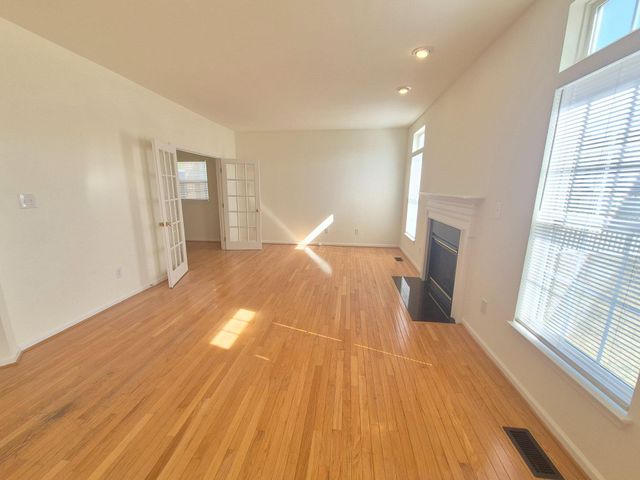 5207 LINDEN DR, Fredericksburg, VA 22407