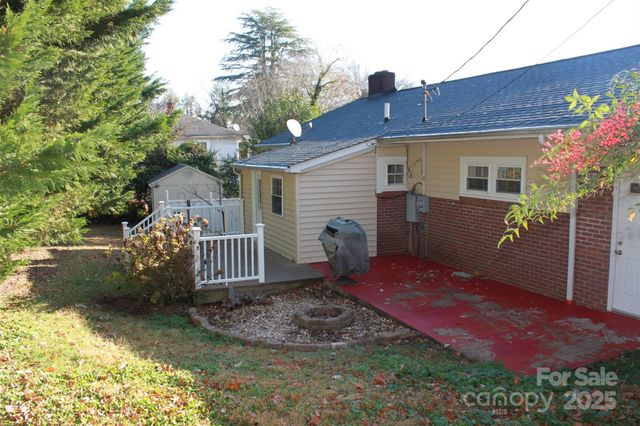 284 Maple Street, Rutherfordton, NC 28139