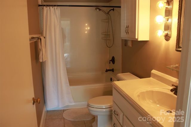 284 Maple Street, Rutherfordton, NC 28139