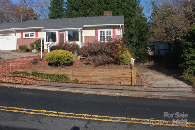 284 Maple Street, Rutherfordton, NC 28139