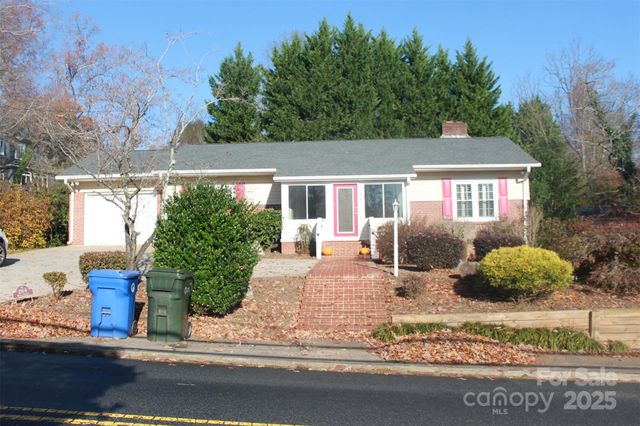 284 Maple Street, Rutherfordton, NC 28139