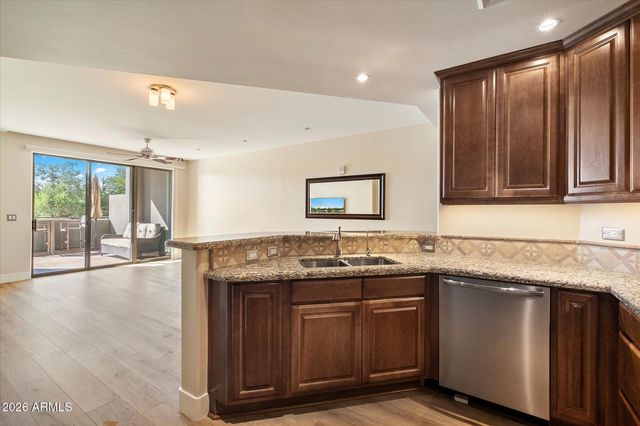 15802 N 71ST Street 203, Scottsdale, AZ 85254