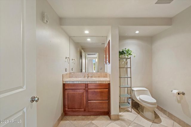 15802 N 71ST Street 203, Scottsdale, AZ 85254