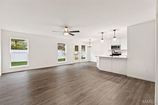 86 Town Centre Court, Foristell, MO 63348