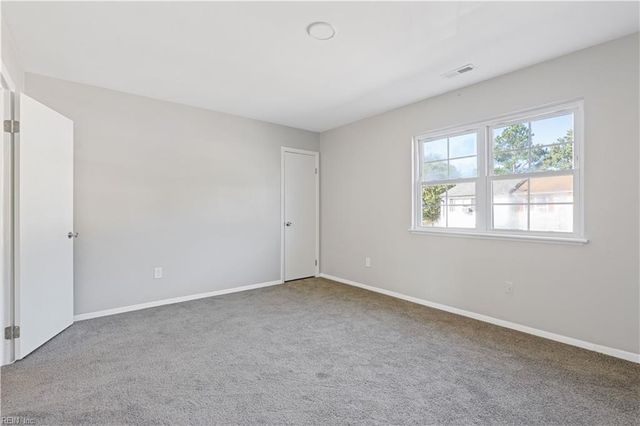 405 Harbour North DR, Chesapeake, VA 23320