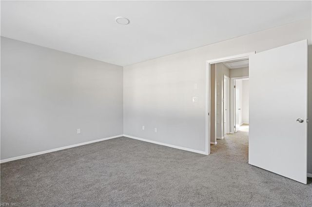 405 Harbour North DR, Chesapeake, VA 23320