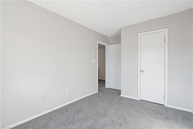 405 Harbour North DR, Chesapeake, VA 23320