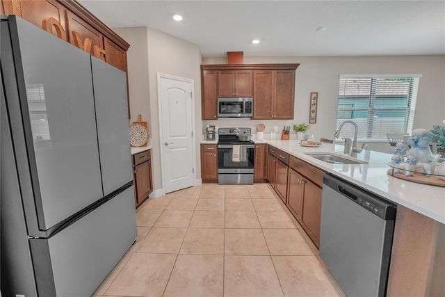 12591 VANDER WAY, New Port Richey, FL 34654