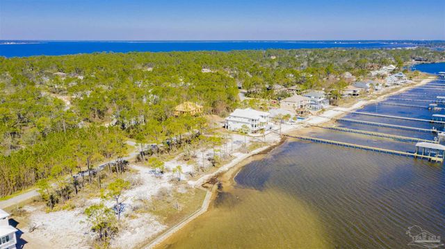 5870 Red Cedar St, Pensacola, FL 32507