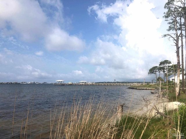 5870 Red Cedar St, Pensacola, FL 32507