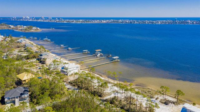 5870 Red Cedar St, Pensacola, FL 32507