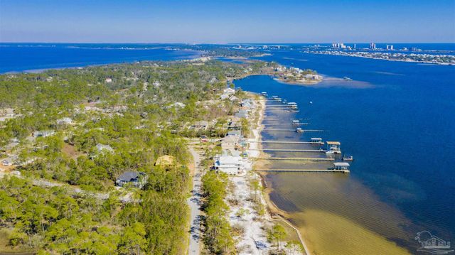 5870 Red Cedar St, Pensacola, FL 32507