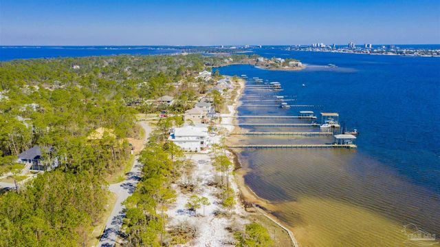 5870 Red Cedar St, Pensacola, FL 32507