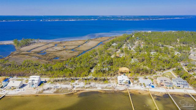 5870 Red Cedar St, Pensacola, FL 32507