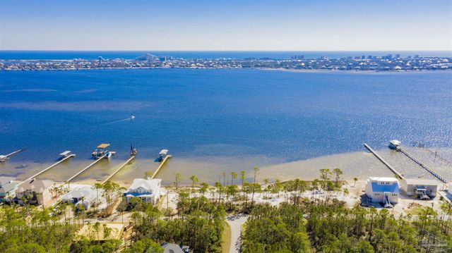 5870 Red Cedar St, Pensacola, FL 32507