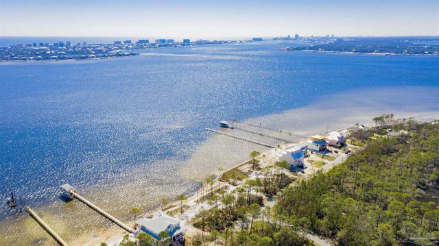 5870 Red Cedar St, Pensacola, FL 32507