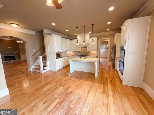 3250 Camellia Lane, Suwanee, GA 30024
