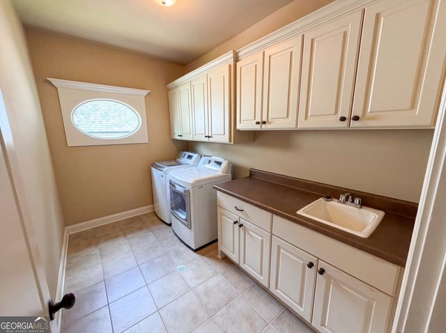 3250 Camellia Lane, Suwanee, GA 30024