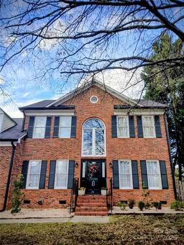 12702 Landing Green Drive, Charlotte, NC 28277