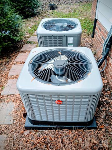 12702 Landing Green Drive, Charlotte, NC 28277