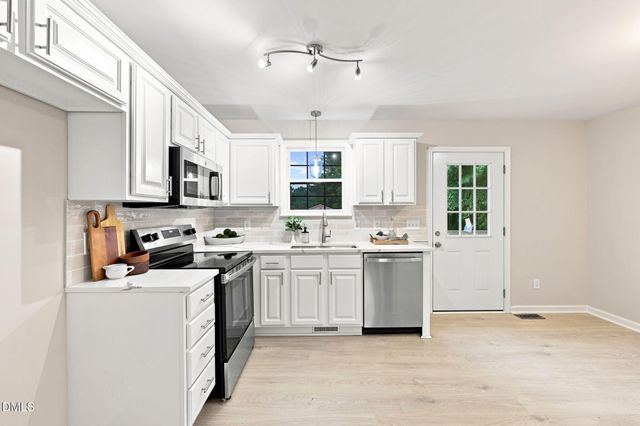105 Poplar Court, Willow Springs, NC 27592