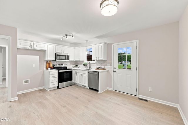 105 Poplar Court, Willow Springs, NC 27592