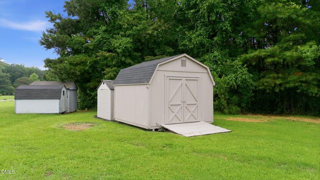 105 Poplar Court, Willow Springs, NC 27592