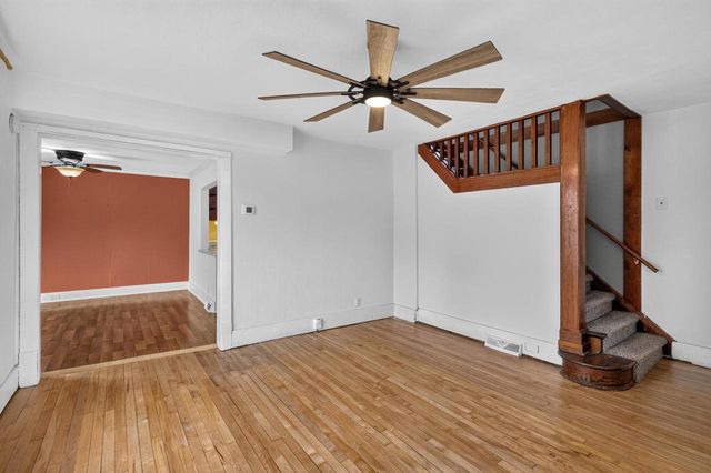 313 E Laflin AVENUE, Waukesha, WI 53186