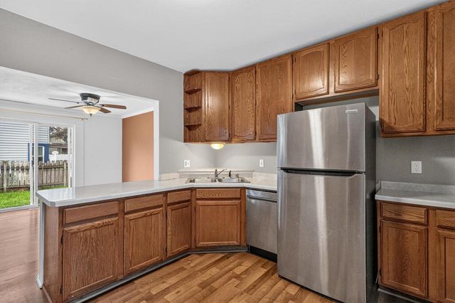 313 E Laflin AVENUE, Waukesha, WI 53186