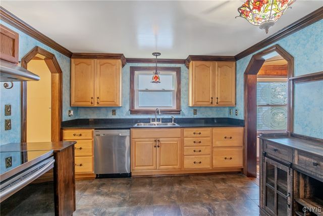 703 Mountainview Avenue, Syracuse, NY 13224