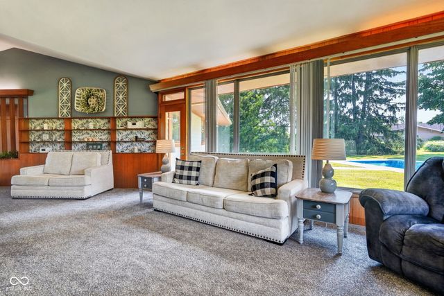 1220 S State Road 67, Pendleton, IN 46064