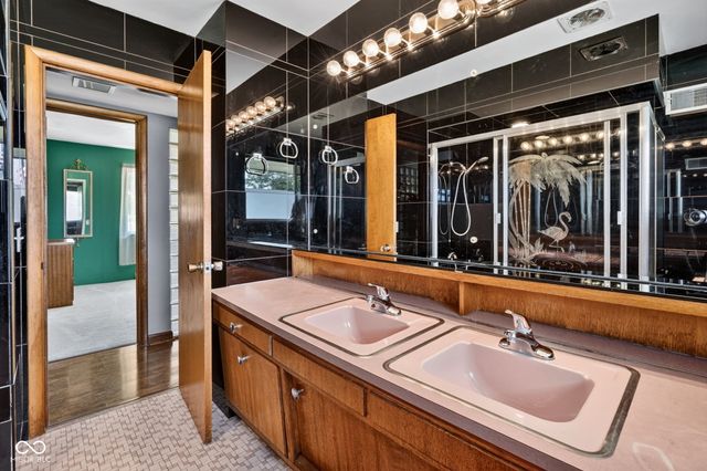 1220 S State Road 67, Pendleton, IN 46064