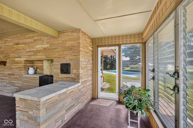 1220 S State Road 67, Pendleton, IN 46064