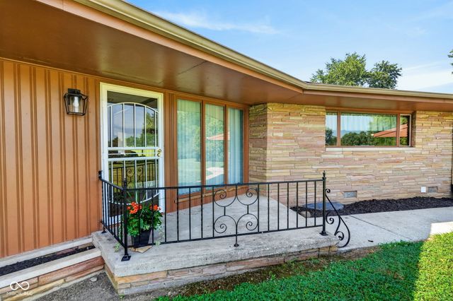 1220 S State Road 67, Pendleton, IN 46064