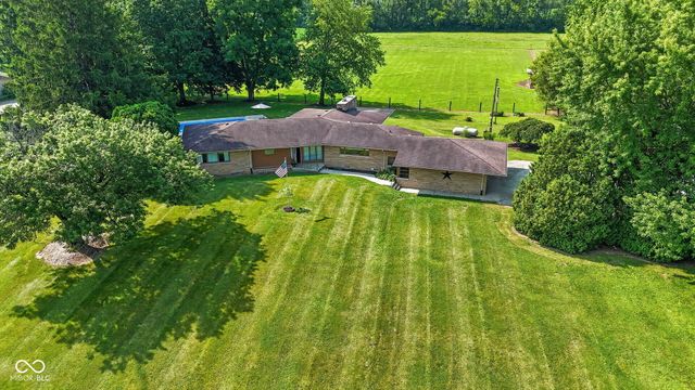1220 S State Road 67, Pendleton, IN 46064