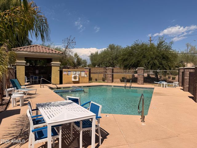 18250 N CAVE CREEK Road 143, Phoenix, AZ 85032