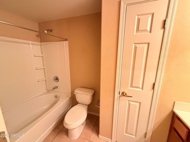 18250 N CAVE CREEK Road 143, Phoenix, AZ 85032