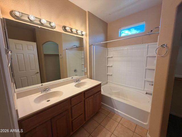 18250 N CAVE CREEK Road 143, Phoenix, AZ 85032
