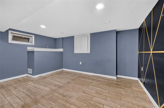 740 Barry Place, Uniondale, NY 11553