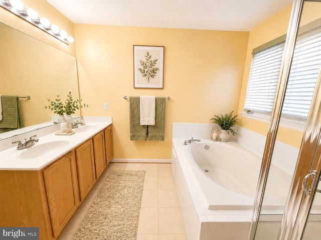 4302 BEGONIA DR, Bowie, MD 20720