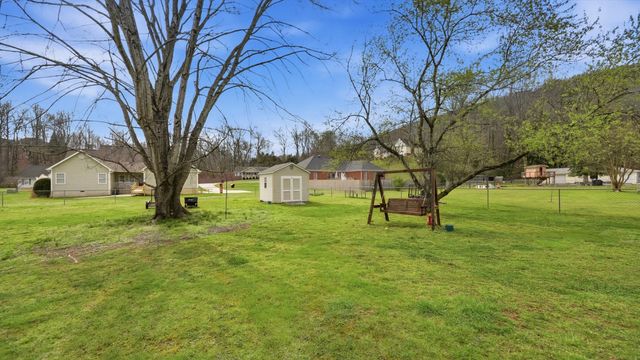 120 Graves Road, Soddy Daisy, TN 37379