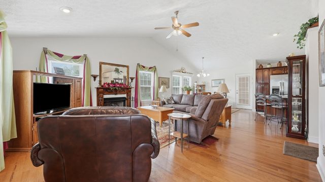 120 Graves Road, Soddy Daisy, TN 37379