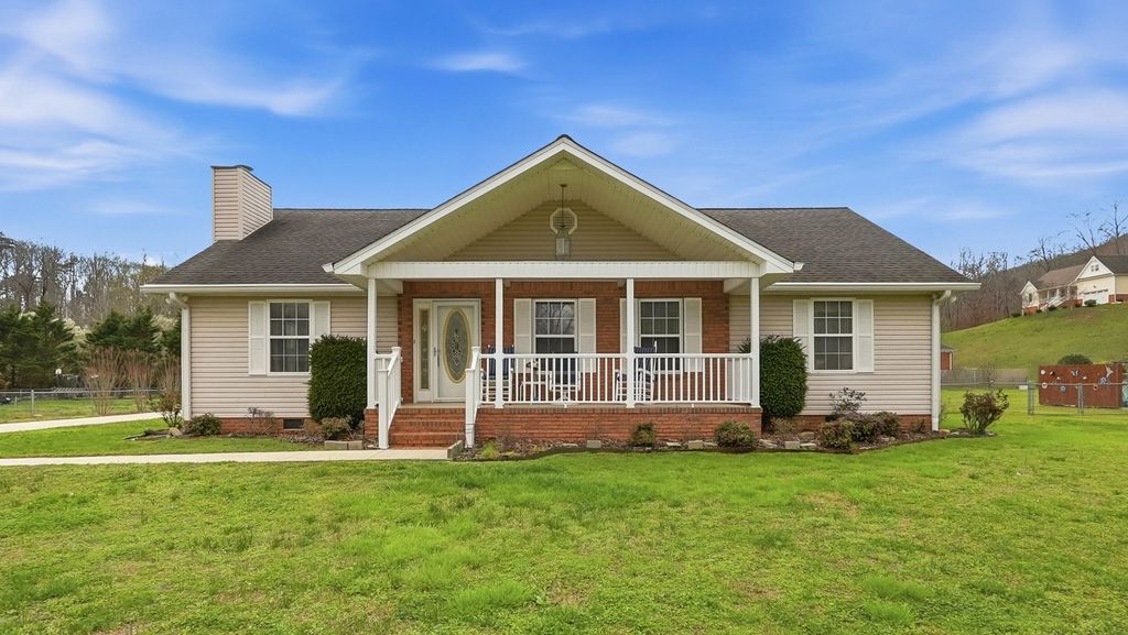 120 Graves Road, Soddy Daisy, TN 37379