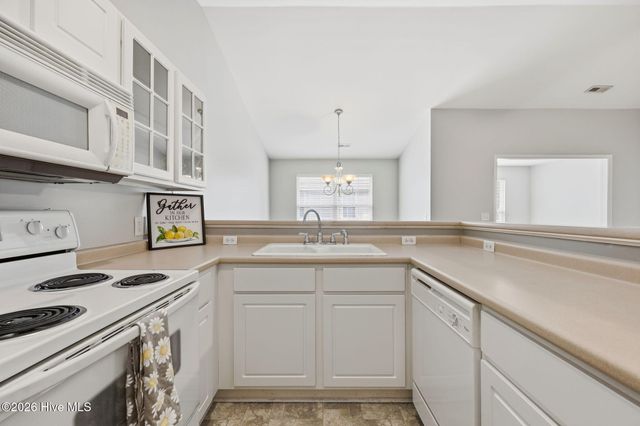 2225 Locksley Woods Drive F, Greenville, NC 27858